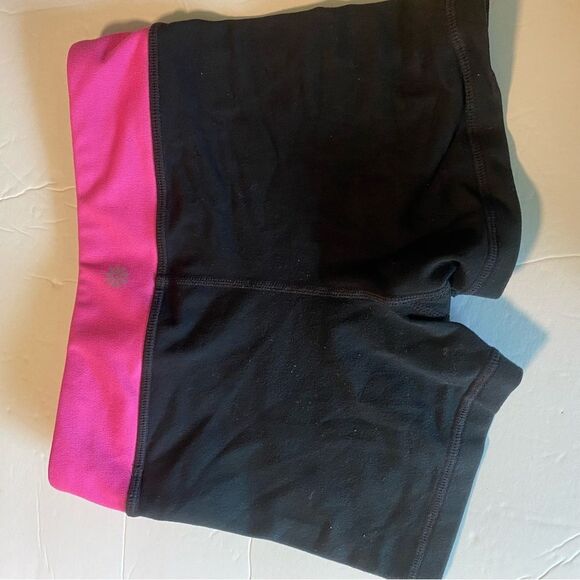 Athleta Girl 3" Shorts Dance gymnastics spandex 
 stretch bootie shorts S 7 - Picture 2 of 8